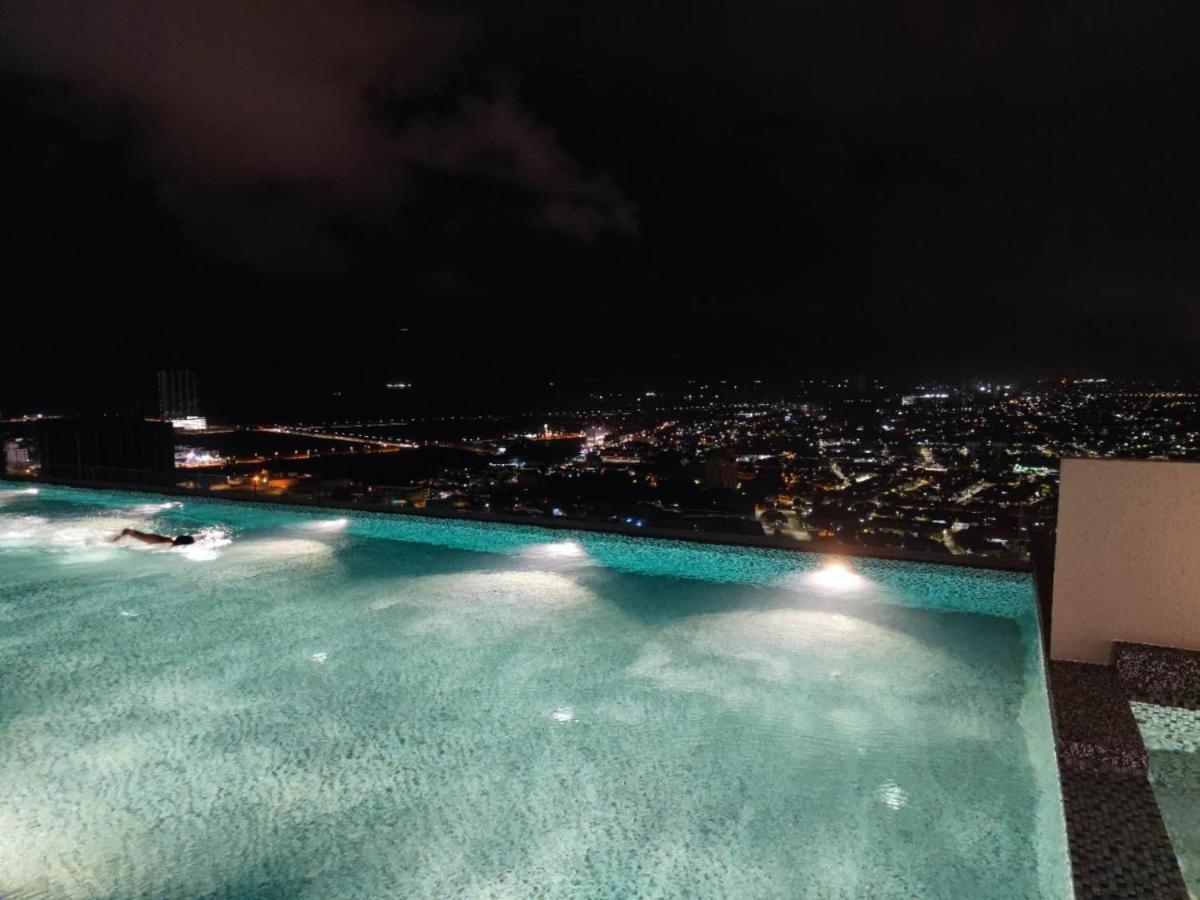 Quartz Residence Melaka By Renshi Εξωτερικό φωτογραφία